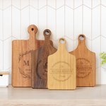Gepersonaliseerde Gegraveerde Minimalisme Krans Monogram Reversible Charcuterie Snijplank met Grip Bruiloft Housewarming Gift voor Familie