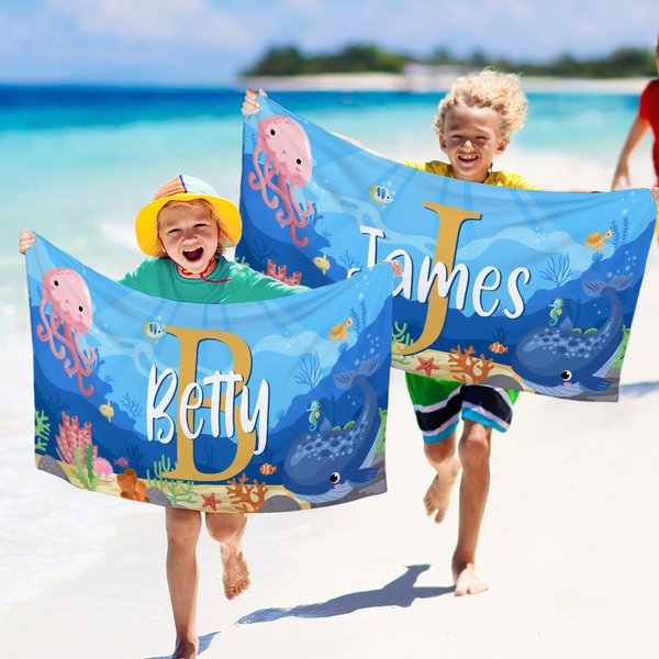 Personlig Ocean Jellyfish Whale Snabbtorkande mikrofiberstrandhandduk med namn Sommarresor Viktig present för pojkar Flickor Tema