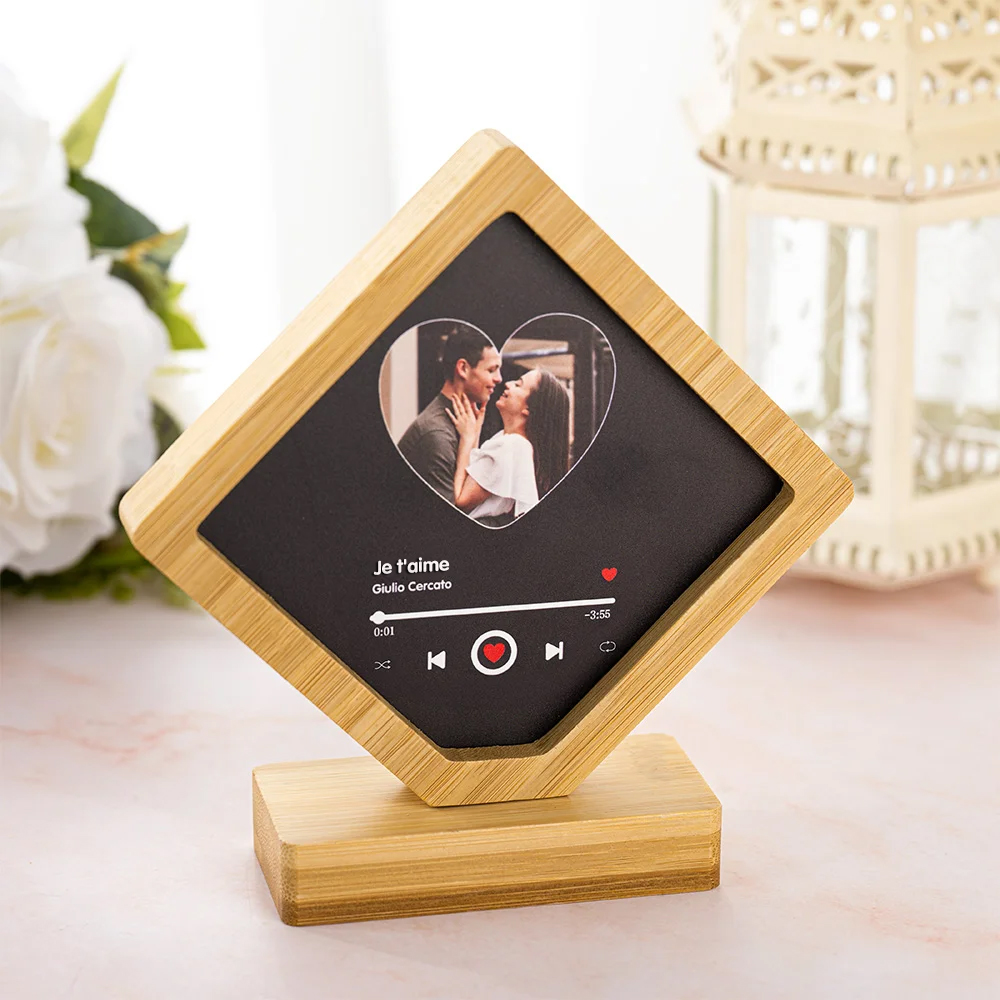Cadre Photo Minimaliste en Bois Personnalisé avec Nom Photo et Texte Accessoire avec Socle Magnétique Cadeau Anniversaire pour Couple Famille