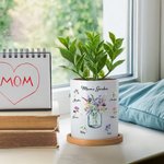 Personalized Mom's Garden 1-6 Birth Flowers Plant Pot with Drainage and Bamboo Base Housewarming Mother's Day Birthday Gift for Mom Grandma