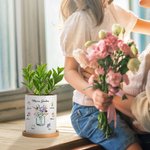 Personalized Mom's Garden 1-6 Birth Flowers Plant Pot with Drainage and Bamboo Base Housewarming Mother's Day Birthday Gift for Mom Grandma