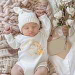 Personalized Gold Square Frame Name Giraffe Soft Baby Bodysuit Receiving Blanket Swaddle Hat Set Birthday Baby Shower Gift for Newborns