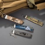 Personalisierter Militärischer Camouflage Schlüsselanhänger mit Gestickten Texten Geburtstag Geschenk für Soldat Liebhaber der Militärgeschichte