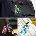 Etichetta bagaglio personalizzata con personaggio in stile cartone animato Y2K e design a quadri colorati regalo perfetto per viaggi e compleanni
