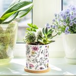 Personalized Big Hand Holding Small Hands Floral Ceramic Planter Pot with Drainage and Bamboo Base Birthday Mother's Day Gift for Mom Grandma