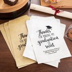 Set de 20 bolsas de papel personalizadas con el nombre de Sweet Smart Cookie para regalar en fiestas de graduación a los graduados de la promoción 2025