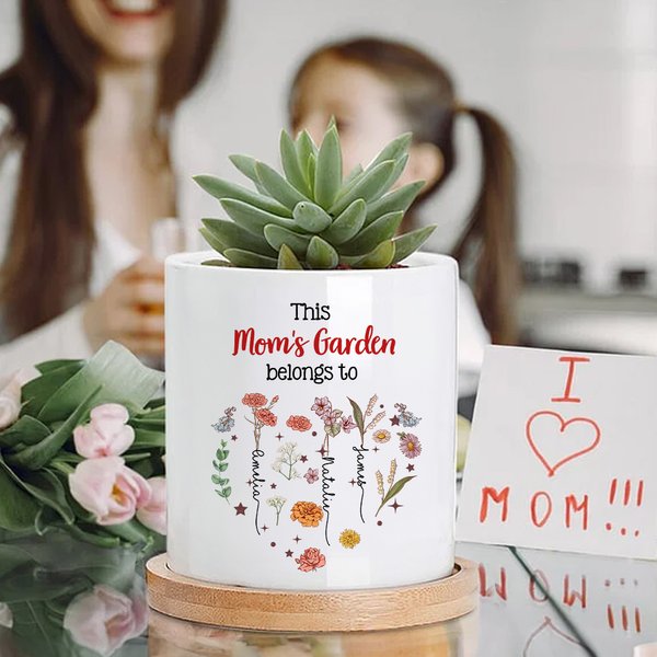 Personalized This Mom's Garden Belongs To 1-12 Birth Flowers Plant Pot with Names and Bamboo Base Birthday Mother's Day Gift for Mother Grandma
