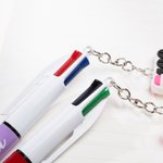 Personalizado 4 en 1 Multi-color lindo ratón de biblioteca encanto maestro bolígrafo retráctil con el nombre de vuelta a la escuela Apreciación regalo de cumpleaños para el profesor