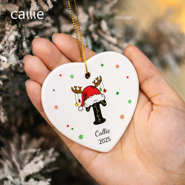 Gepersonaliseerd Kerstmuts Gewei Ontwerp Keramisch Ornament met Letter en Naam Tree Hanging Home Decoratie Kerstcadeau voor Familie Vrienden
