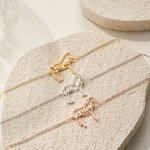 Personalisiertes Pferd Silhouette Armband mit Namen Filigraner Schmuck Geburtstag Muttertag Geschenk für Pferdeliebhaber Damen Mädchen