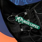Personalisierte 3D gedruckt Wrestling Muster Namensschild mit Edelstahl-Schleife Geburtstag Rucksack Zubehör Team Geschenk für Wrestling-Fans Athleten