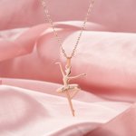 Personalisierte zierliche Ballerina Mädchen Halskette Frauen Schmuck mit eingraviertem Namen Jahrestag Geburtstag Geschenk für Ballerina