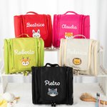 Borsa da toilette portatile e impermeabile personalizzata con nome e toppa in stile cartoni animati con specchio regalo di compleanno per bambini