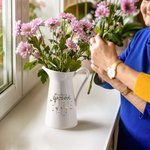 Vase à Fleurs en Céramique avec titre et 1-8 noms Anniversaire Cadeau de Fête des Mères et d'Anniversaire pour Maman ou Grand-mère