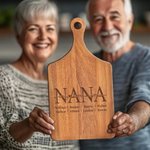 Tabla para cortar embutidos de madera personalizada I Love You Mom con 1-12 nombres grabados y asa Regalo de cumpleaños del Día de la Madre para mamá Abuela