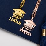 Collana personalizzata con ciondolo con nome della classe 2025 Gioielli minimalisti Regalo di laurea per laureati