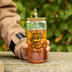 Vaso de Cerveza con Tapa de Bambú y Pajita Personalizado con el Nombre de una Vaca de las Tierras Altas 12/16/20 oz Regalo de Cumpleaños para los Amantes de las Vacas de las Tierras Altas