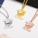 Collana personalizzata con ciondolo con nome della classe 2025 Gioielli minimalisti Regalo di laurea per laureati