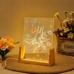 Personalisierte Geburt Blume Mama und Kind Holding Hands LED-Nachtlicht mit hölzernen Basis und 1-6 Kindernamen Muttertag Geburtstag Geschenk für Mama Oma