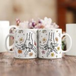 Personalized Holding Hands Birth Flower Ceramic Mug with 1-12 Names Mother's Day Birthday Gift for Mom Grandma
