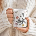 Personalized Holding Hands Birth Flower Ceramic Mug with 1-12 Names Mother's Day Birthday Gift for Mom Grandma