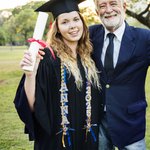 Personalizado Bling Flor Rhinestone Perla Letra Dos Colores Cinta Trenzada Lei con Nombre Graduación Fiesta Decoración Regalo para la Clase de 2025 Graduados