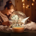 Veilleuse LED Personnalisée avec Nom et Texte Style d'Animaux de la Forêt Décoration Intérieure avec Base en Bois Cadeau Anniversaire Fête pour Enfant