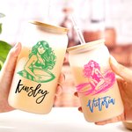 Personalisierte Multicolor Ozean Surfen Figur 20 oz gefrostet oder Klarglas Becher mit Deckel und Stroh Geburtstag Strand Party Geschenk für Surfen Liebhaber