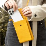 Personalised This Belongs To 1-12 Birth Flowers PU Leather Crossbody Bag Wallet with Names and Card Slots Mother's Day Birthday Gift for Mom Grandma