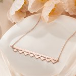 Personalisierte Herz Anhänger Familie Halskette mit 1-10 Namen eingraviert Zierlich Frauenschmuck Geburtstag Muttertag Geschenk für Mama Oma