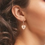 Gepersonaliseerde sierlijke retro hart-vorm initiaal oorbellen met zirkoon Moederdag Verjaardagscadeau voor haar