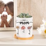 Personalisierte erste Mama jetzt Oma Geburt Blume Keramik Sukkulente Pflanzer Topf mit Namen und Bambus Basis Muttertag Geschenk für Mama Oma