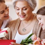 Personalisierte Herzförmige Familie Hakskette mit 1-8 Geburtsstein-Blumen Namen Gravur Geburtstag Jahrestag Muttertag Geschenk für Damen Mama Oma