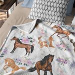 Personalisierte Pferd Floral weiche Decke mit Namen Warm Home Decor Geburtstag Kindertag Baby Dusche Geschenk für Kinder Neugeborene Pferdeliebhaber