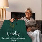 Personalisierte Zodiac Blume weiche Decke mit Namen und Text Home Decor Ruhestand Neuanfang Geschenk für Rentner Kollegen