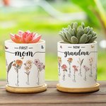 Personalisierte erste Mama jetzt Oma 1-12 Geburt Blumen keramische Sukkulente Pflanzer Topf mit Namen und Bambus Basis Muttertag Geschenk für Mama Oma