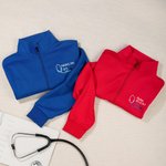 Chaqueta de enfermera con bordado personalizado Mini corazón estetoscopio con cremallera completa y bolsillos Regalo de graduación Semana de la enfermera para el personal médico Estudiante