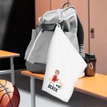 Toalla de deporte personalizada con nombre y gancho en forma de pelota de dibujos animados Accesorio deportivo superabsorbente Regalo de cumpleaños para un jugador amante de los deportes