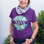 Personalized Light Blue Daisy Heart T-shirt Sweatshirt with 1-8 Names Birthday Mother's Day Gift for Mom Grandma