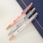 Personalised Set of 2 Glitter Quicksand Grad Cap Retractable Ballpoint Pen with Name Writing Tool Graduation Birthday Gift for Graduates Classmates