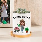 Maceta de cerámica con nombre y base de bambú para regalo de cumpleaños Día de la Madre para mujeres amantes de la jardinería