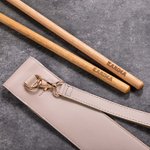 Personalisierte Schlagzeugspiel-Muster Tragbare PU-Leder Drumstick-Tasche mit Namen Schlagzeug Zubehör Geburtstagsgeschenk für Schlagzeuger Musiker