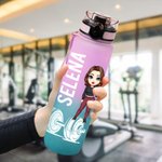Bouteille de Sport 1 Litre Personnalisée avec Nom et Personnage Gourde Graduée avec Marqueur de Temps Cadeau Anniversaire pour Amatrice de Fitness
