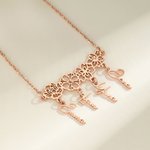 Personalized Birth Flower Necklace with 1-8 Names Woman Jewelry Birthday Mother's Day Anniversary Gift for Mom Grandmother