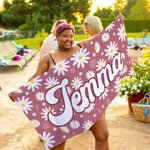Personalized Daisy Artistic Name Quick Dry Oversized Microfiber Beach Towel Multicolor Holiday Travel Essential Birthday Gift for Family Friends