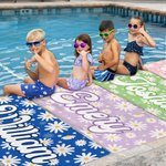 Personalized Daisy Artistic Name Quick Dry Oversized Microfiber Beach Towel Multicolor Holiday Travel Essential Birthday Gift for Family Friends