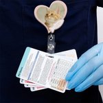 Personalisierte Herz Haustier Foto Acryl einziehbare Badge Reel mit Badge Buddy Geburtstag Vet Tech Zubehör Geschenk für Tierarzt Tierliebhaber