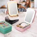 Personalisierte Bibel Cartoon Mom Holding Baby Schmuckkästchen mit einstellbaren LED Make-up-Spiegel Reise Essentials Geburtstag Muttertag Geschenk für Frauen