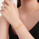 Personalisiertes Pferd Silhouette Armband mit Namen Filigraner Schmuck Geburtstag Muttertag Geschenk für Pferdeliebhaber Damen Mädchen