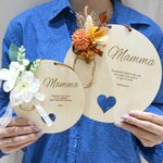 Ornamento in legno con fiore artificiale personalizzato con nome e testo decorazione per la casa festa della mamma nonna regalo per lei